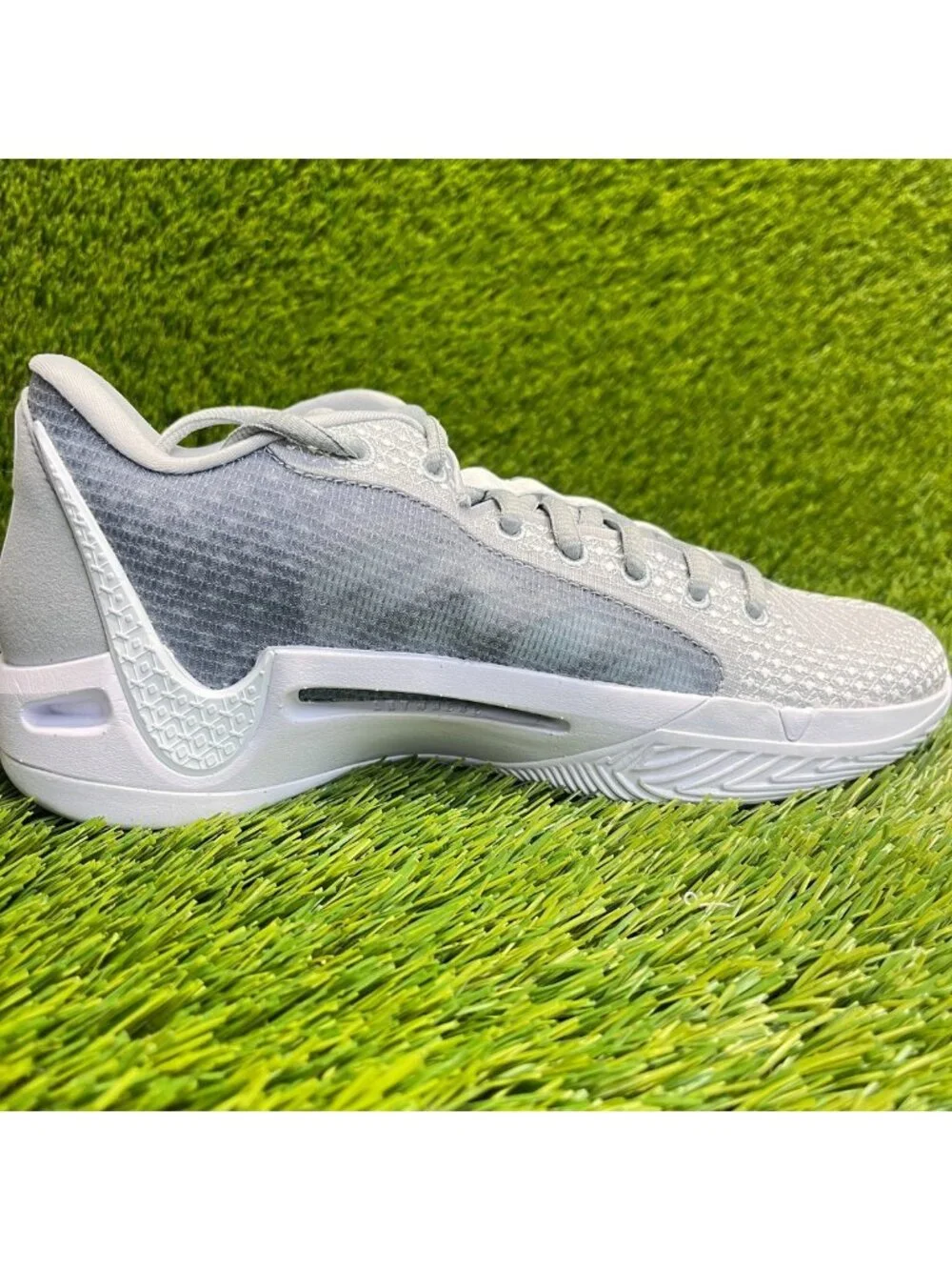 Nike Sabrina 1 TB Womens Size 7 Wolf Gray Athletic Basketball Shoes Sneakers_3